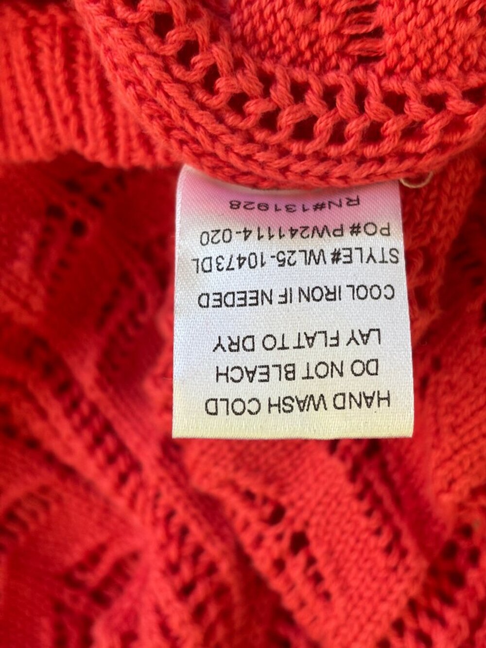 Olivia Grey Pointelle Cardigan Size Medium Coral NWT DailyLook - Picture 7 of 7
